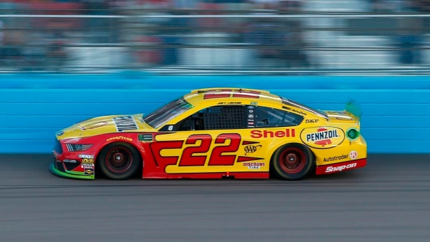 Logano can't defend NASCAR title after mystery slide Article Image 0, The Canadian Press Logano can't defend NASCAR title after mystery slide Article Image 0