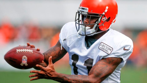 Browns coach Kitchens: Benching of WR Callaway only 1 game Article Image 0, The Canadian Press Browns coach Kitchens: Benching of WR Callaway only 1 game Article Image 0