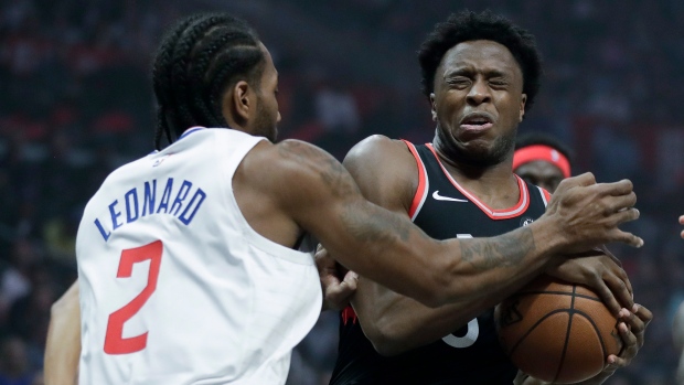 OG Anunoby and Kawhi Leonard 