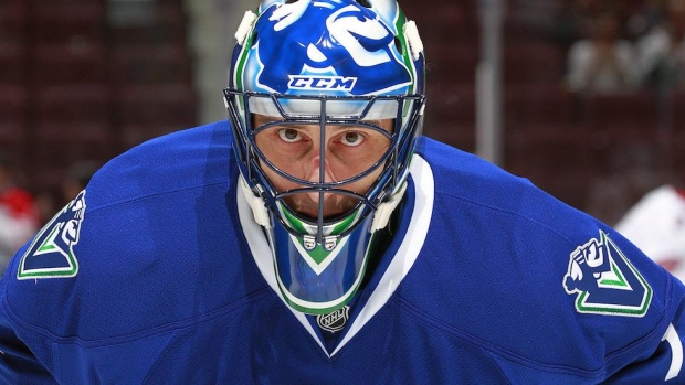 Roberto Luongo Canucks jersey