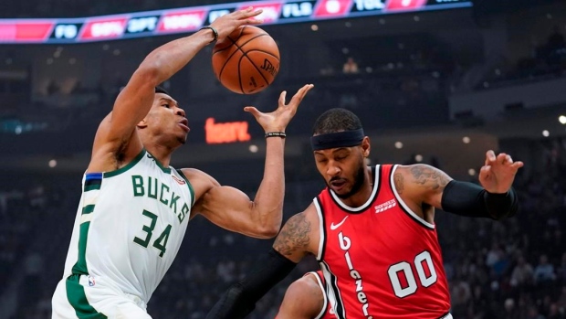 Giannis Antetokounmpo Carmelo Anthony, The Canadian Press Giannis Antetokounmpo Carmelo Anthony