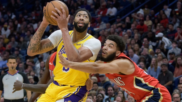 Anthony Davis Has Historic Return To New Orleans Los Angeles Lakers Beat New Orleans Pelicans Tsn Ca