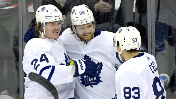 Matthews' hat trick helps Maple Leafs earn comeback win over Devils