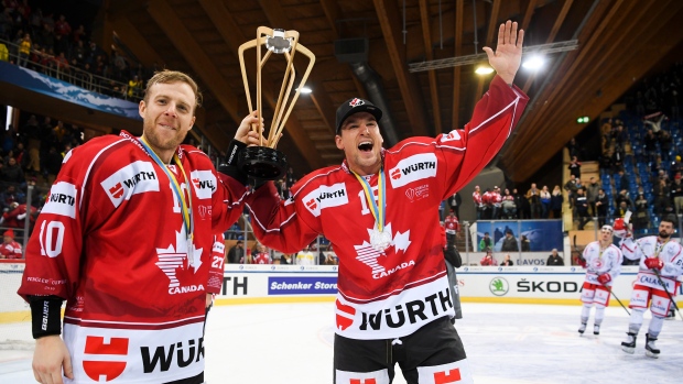 Kris Versteeg and Scottie Upshall, The Canadian Press Kris Versteeg and Scottie Upshall