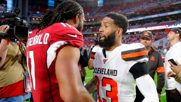 nfl teams with red jerseys