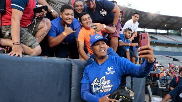 salvador perez shirt
