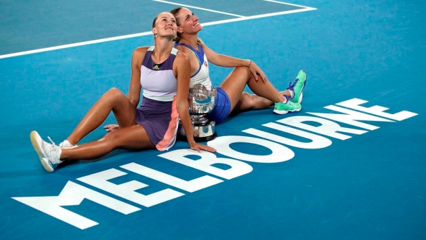 https://www.tsn.ca/polopoly_fs/1.1435577.1580477729!/fileimage/httpImage/image.jpg_gen/derivatives/landscape_620/timea-babos-kristina-mladenovic.jpg