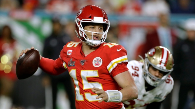 Chiefs QB Mahomes explains decision to nickname new son 'Bronze