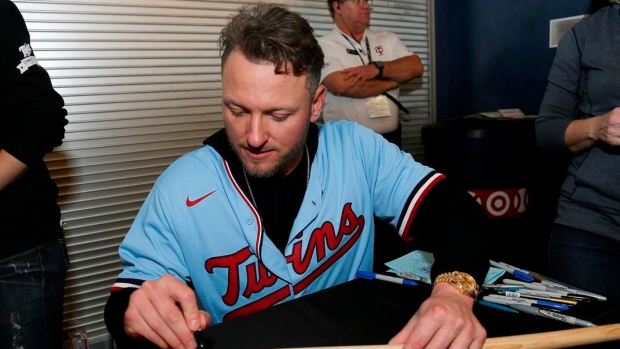 Donaldson arrival gives Twins extra swagger entering spring 
