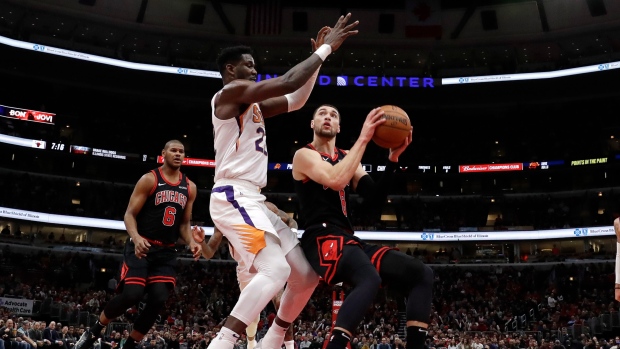 DeAndre Ayton Zach LaVine, The Canadian Press DeAndre Ayton Zach LaVine