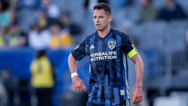 Javier Chicharito Hernandez Los Angeles Galaxy, Michael Janosz/ISI Photos/Getty Images Javier Chicharito Hernandez Los Angeles Galaxy