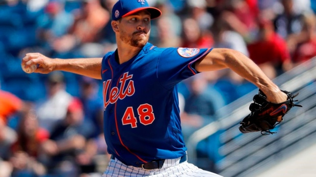 Mets' deGrom nearly perfect over 3 IP in first spring start Article Image 0