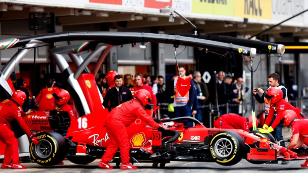 Ferrari pit crew