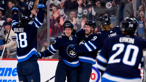 Nikolaj Ehlers' 3-point night leads Jets over Coyotes into wild-card spot