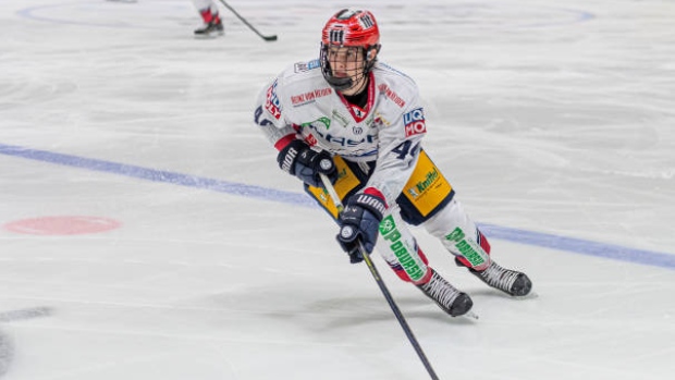 Lukas Reichel, TF-Images/Getty Images Lukas Reichel