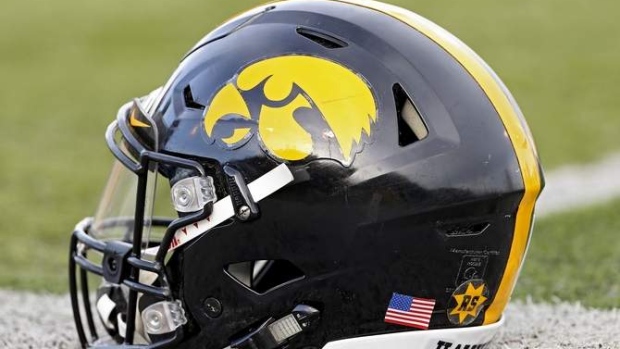Hawkeyes' Jacobs to have surgery, to miss rest of college football season