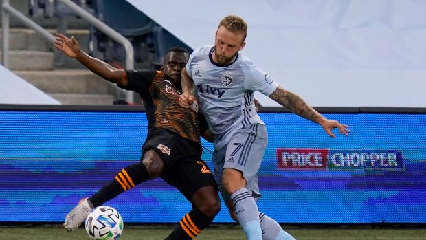 Carlos Darwin Quintero, Johnny Russell, The Canadian Press Carlos Darwin Quintero, Johnny Russell