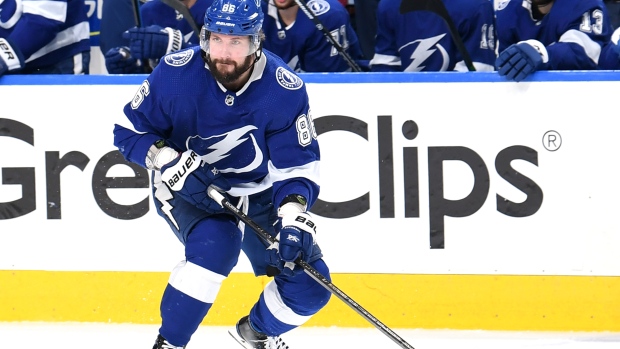 Tampa Bay Lightning honour the Tampa Bay Rays by wearing their baby blue  uniforms in warm-up - Article - Bardown