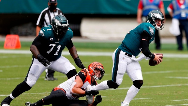 Jason Peters Carson Wentz, The Canadian Press Jason Peters Carson Wentz