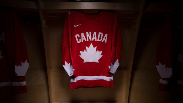 canada maple leaf hockey jersey