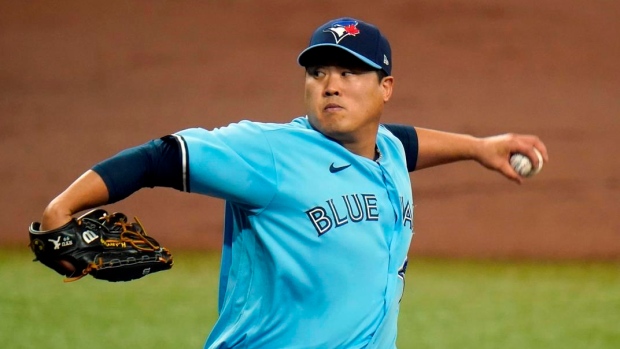 Toronto Blue Jays pitcher Hyun-jin Ryu wins Warren Spahn Award