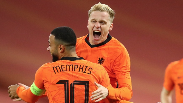 Donny van de Beek Memphis Depay