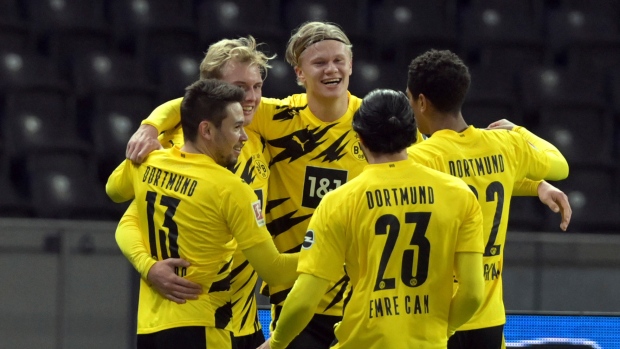 Borussia Dortmund celebrates