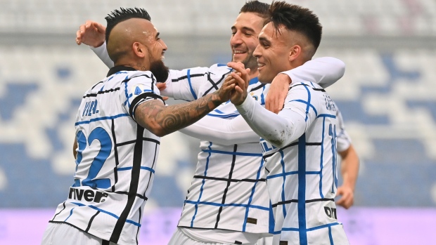 Inter Milan players celebrate, The Canadian Press Inter Milan players celebrate