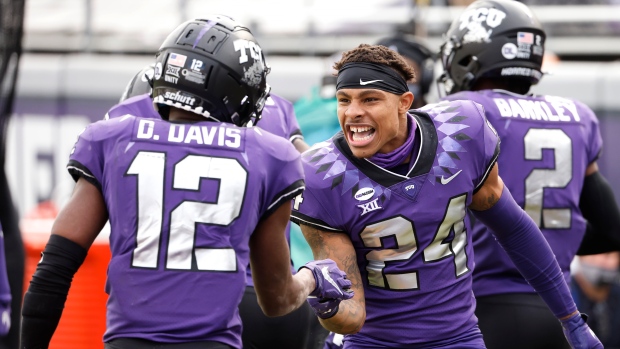 Derius Davis Ar'Darius Washington