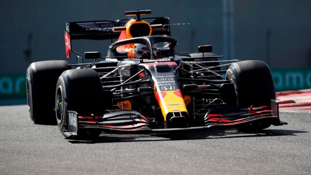 f1 light reaction test