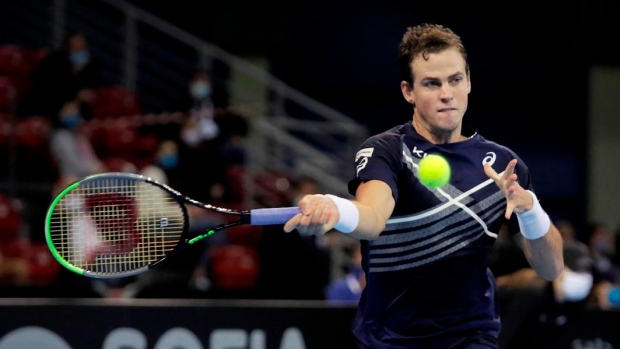 Medvedev ends Vasek's Vienna Open campaign in Round of 16 - Tennis Canada