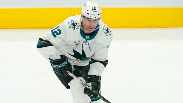 Patrick Marleau ties Gordie Howe's NHL record for games played