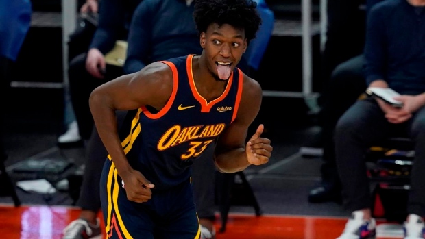 Warriors rookie Wiseman out at least a week with hurt wrist Article Image 0, The Canadian Press Warriors rookie Wiseman out at least a week with hurt wrist Article Image 0
