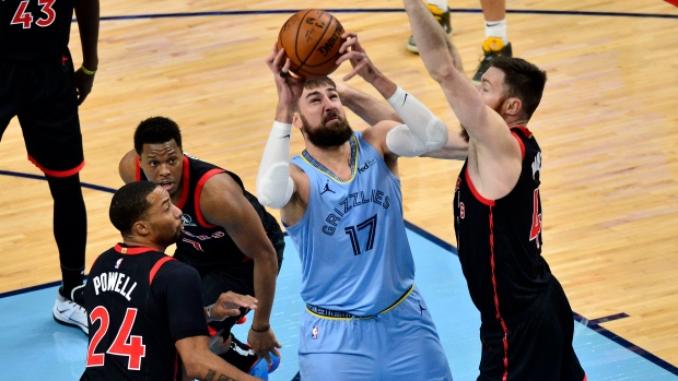 Jonas Valanciunas Aron Baynes Norman Powell Kyle Lowry, The Canadian Press Jonas Valanciunas Aron Baynes Norman Powell Kyle Lowry