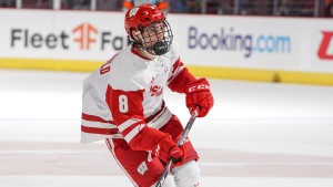 Habs' Caufield wins Hobey Baker Award