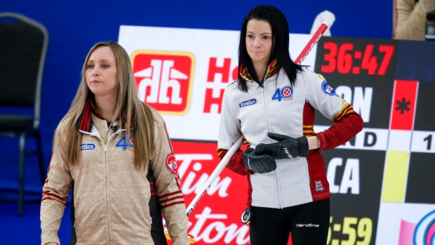 Rachel Homan and Kerri Einarson 