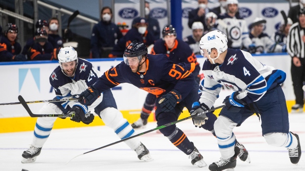 Connor McDavid collects 500th point of NHL career as Oilers edge Jets