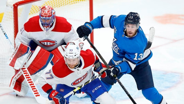 Jesse Pollock of Bardown chats with Winnipeg Jets Pierre-Luc