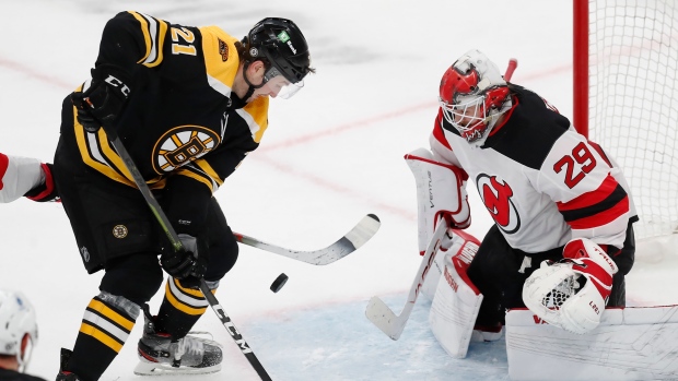 Scott Wedgewood's 40-save night leads Devils past Penguins