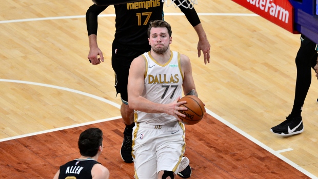 Luka Doncic's 3 at buzzer leads Dallas Mavericks past ...