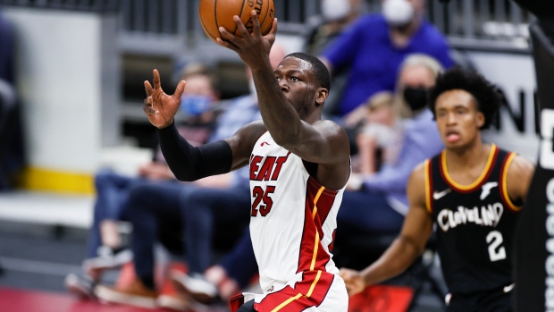Miami Heat's Kendrick Nunn shoots against the Cleveland Cavaliers 