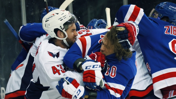 Big Head Hockey on X: @PR_NHL @NYRangers Artemi Panarin needs 1 more  assist to set an all-time record for most assists from a New York Ranger in  the first 4 games of