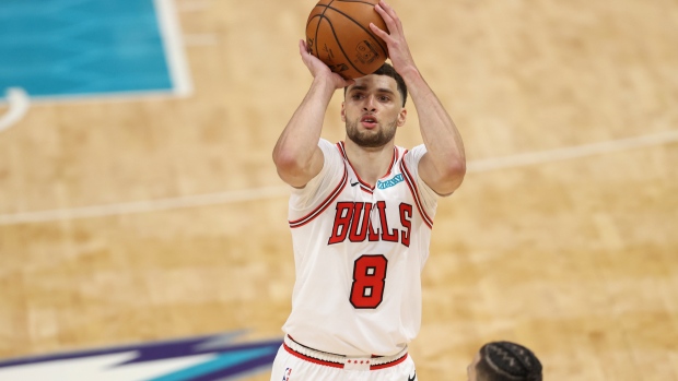 Chicago Bulls' Zach LaVine shoots against the Charlotte Hornets