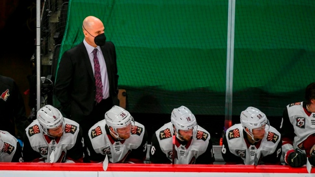 Tocchet won't return as coach of Coyotes after 4 seasons Article Image 0