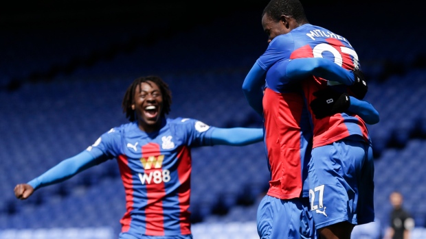 Tyrick Mitchell, Crystal Palace celebrate