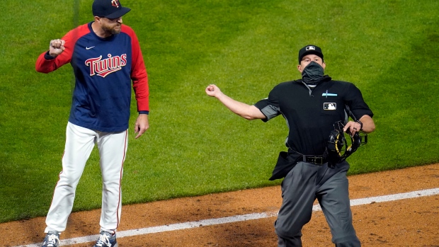 Rocco Baldelli is ejected after complaining about the ejection of pitcher Tyler Duffey