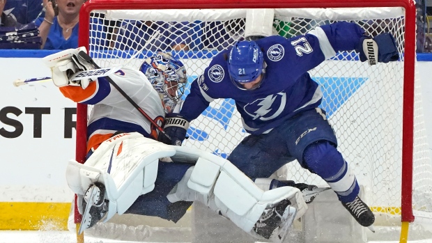 Brayden Point and Semyon Varlamov 