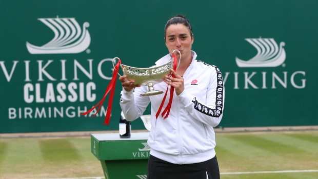 Jabeur เอาชนะ Kasatkina เพื่อเป็นแชมป์อาหรับคนแรกของ WTA