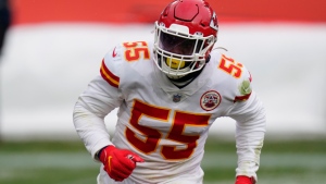 Report: Clark stays in AFC West with Broncos