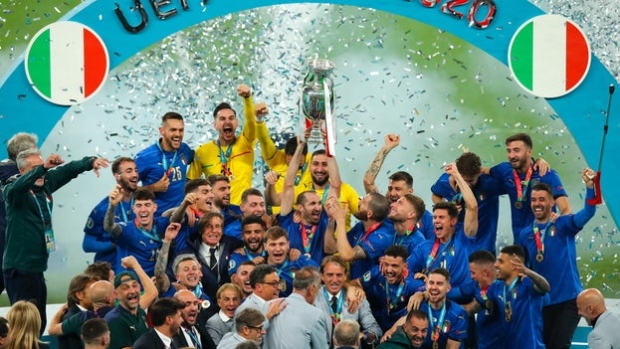 Italy celebrates EURO 2020 title, Getty Images Italy celebrates EURO 2020 title